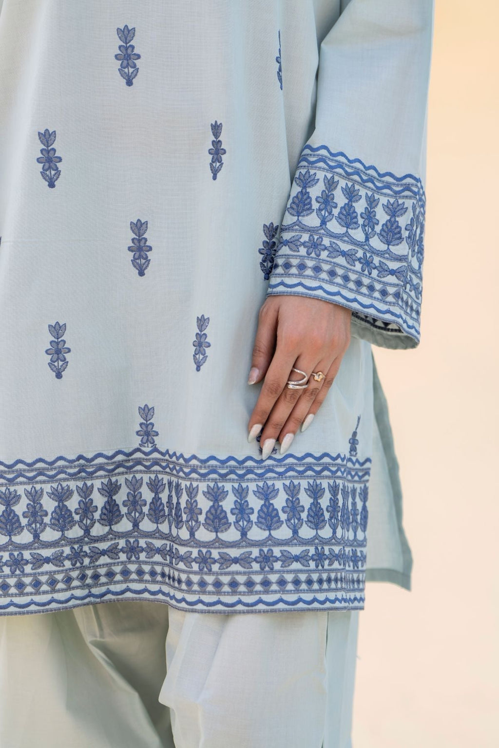 Dina Farshi Shalwar Set