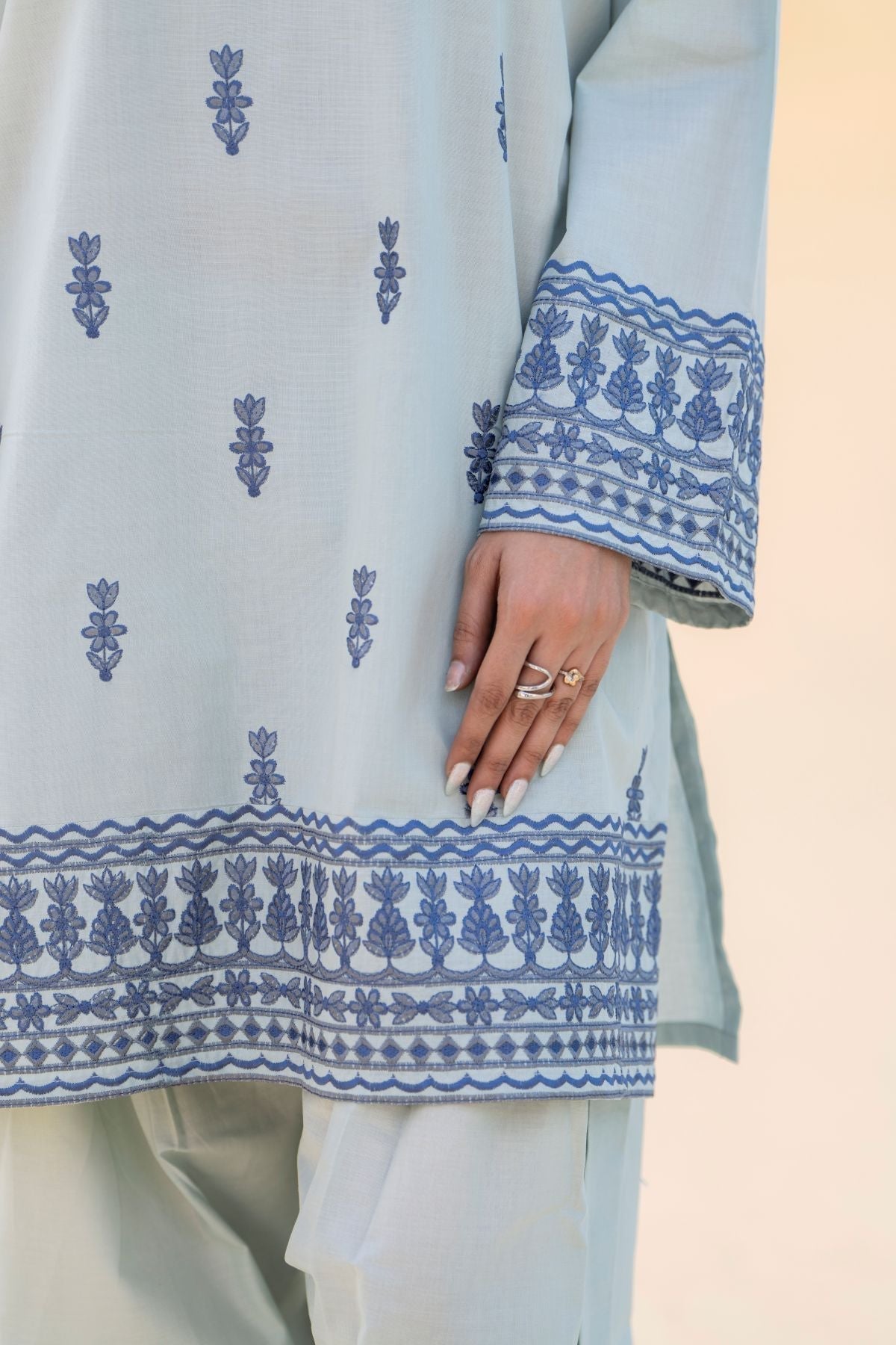 Dina Farshi Shalwar Set