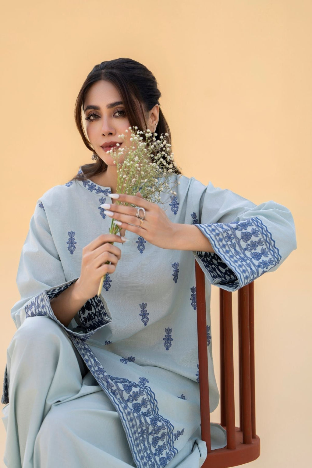 Dina Farshi Shalwar Set