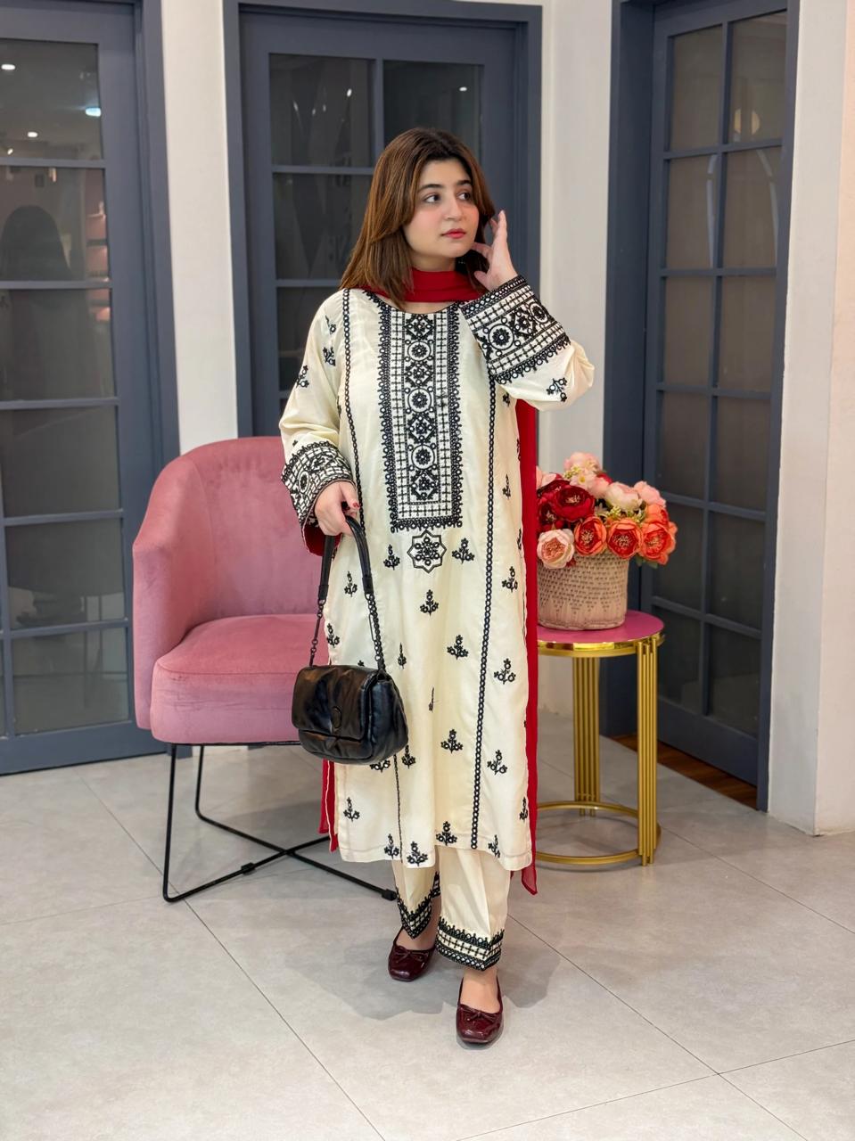 Taaj Embroidered 3pc