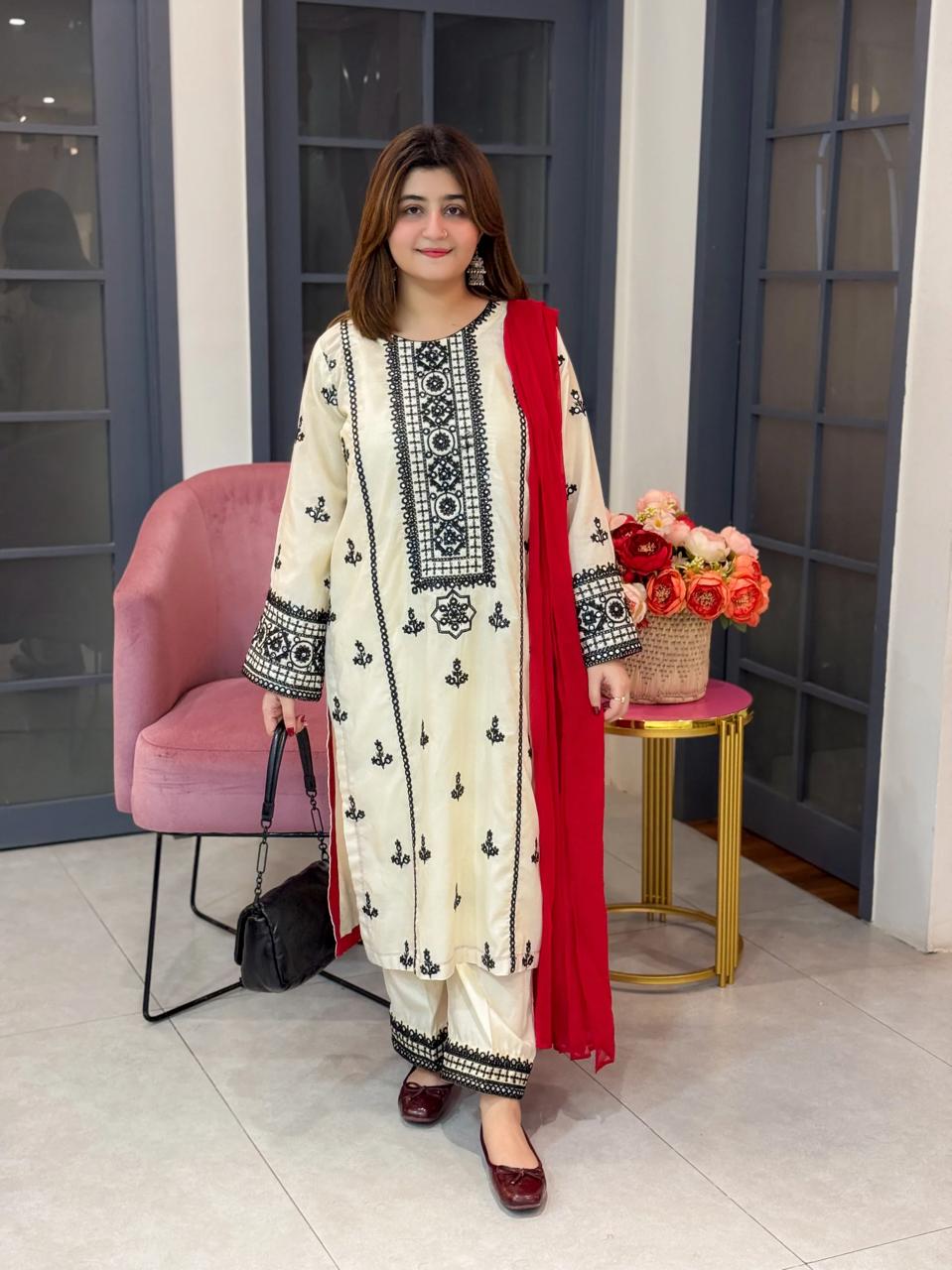 Taaj Embroidered 3pc