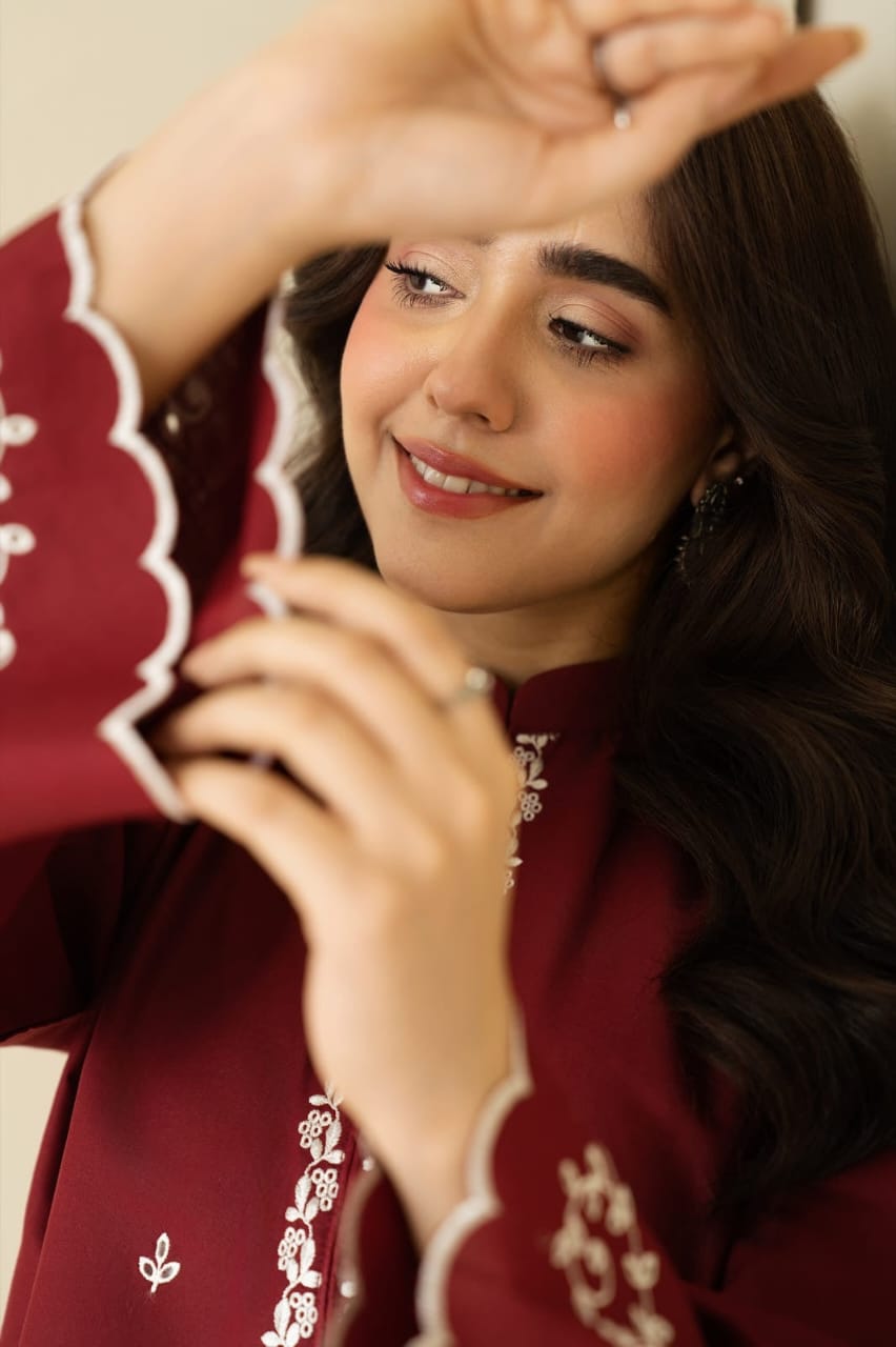 Arzo Emb Farshi Shalwar Set