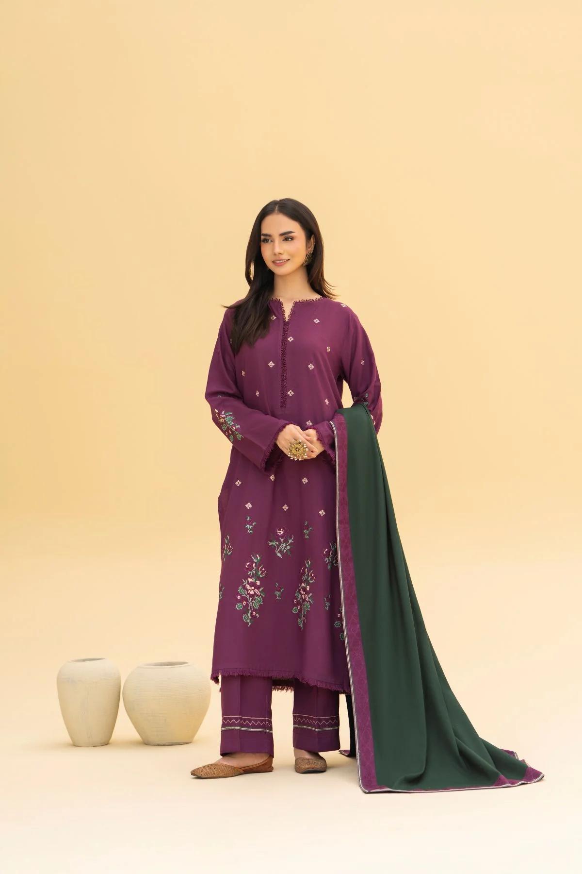 Kaira Embroidered 3Pc