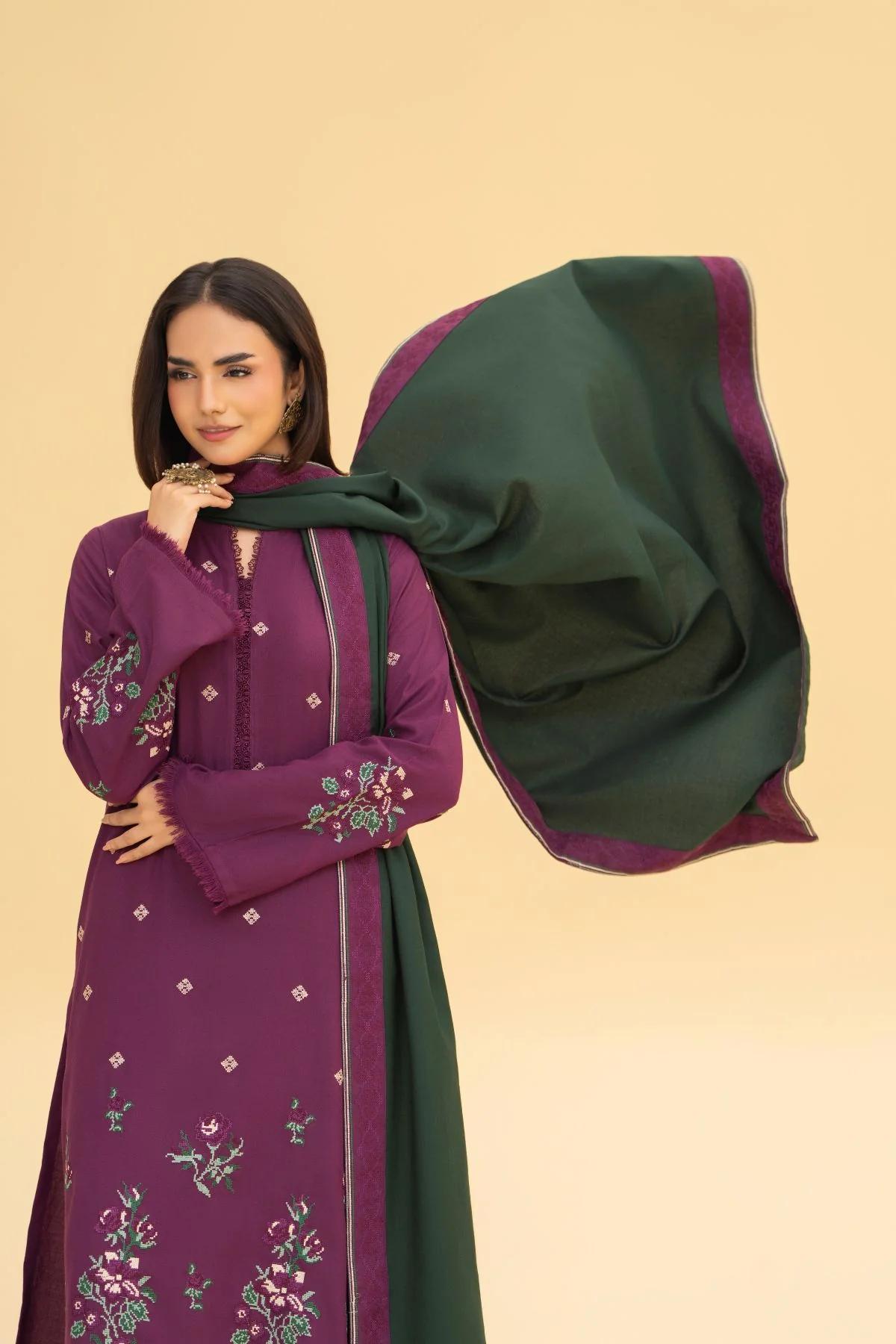 Kaira Embroidered 3Pc