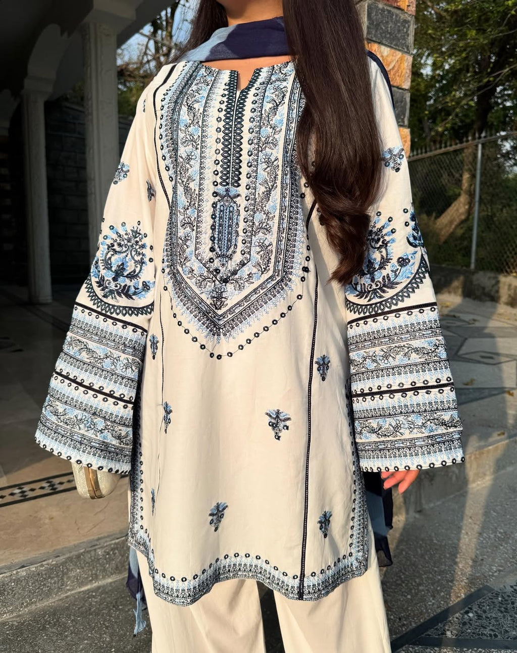 Nazar Embroidered 3Pc