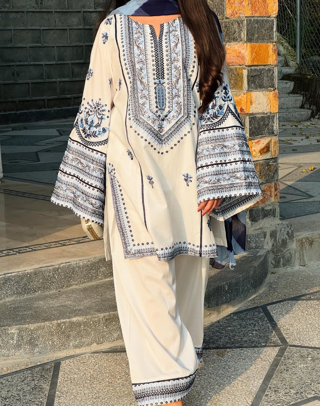 Nazar Embroidered 3Pc