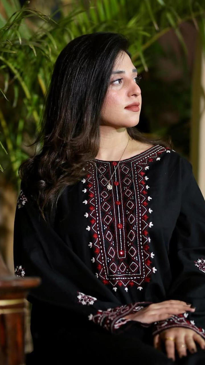 Black Luxe Embroidery 2 Piece