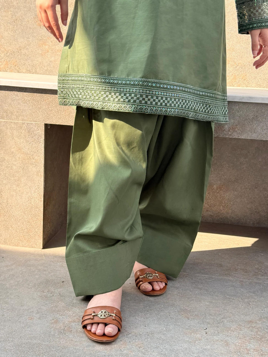 Minsha Farshi Shalwar Set