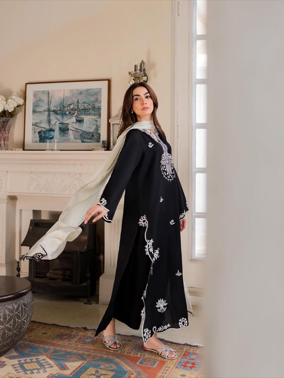 Haniyah Embroidered 3pc