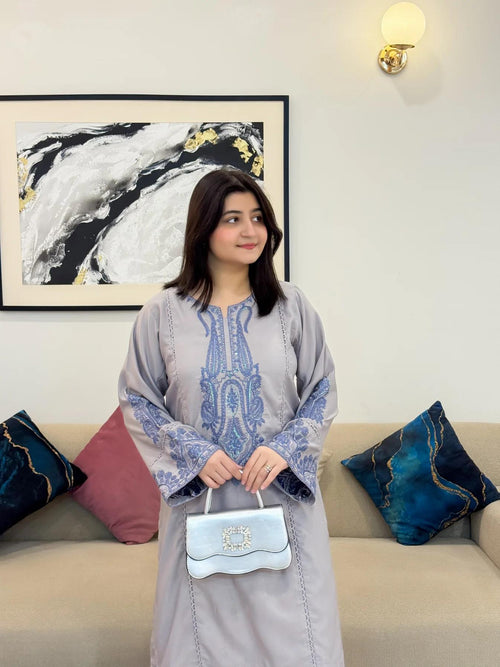 Aliya Emb Farshi Shalwar Set