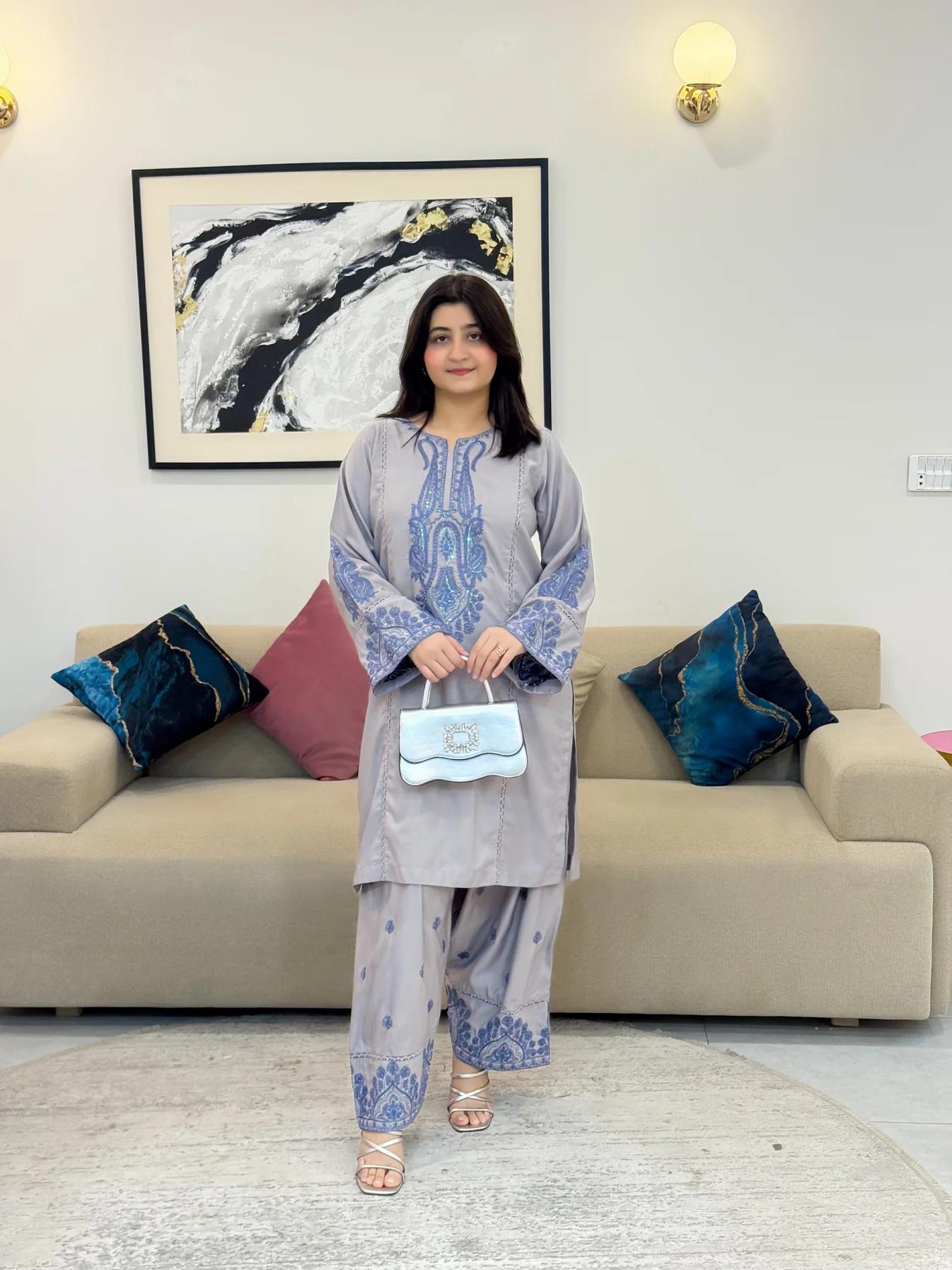 Aliya Emb Farshi Shalwar Set