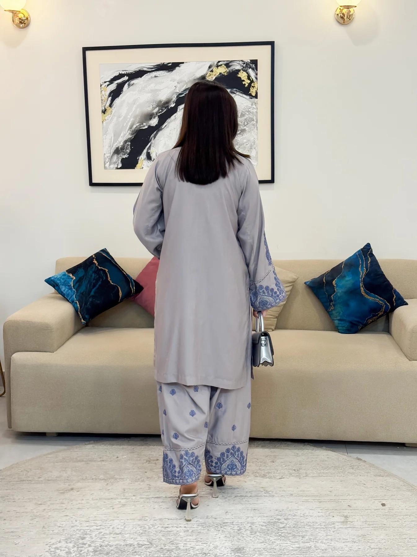 Aliya Emb Farshi Shalwar Set