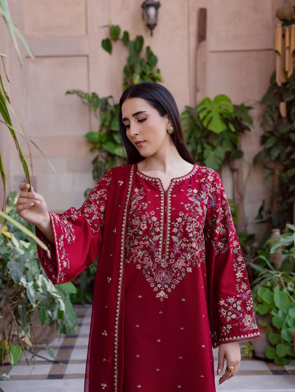 Sanaf Embroidered 3pc