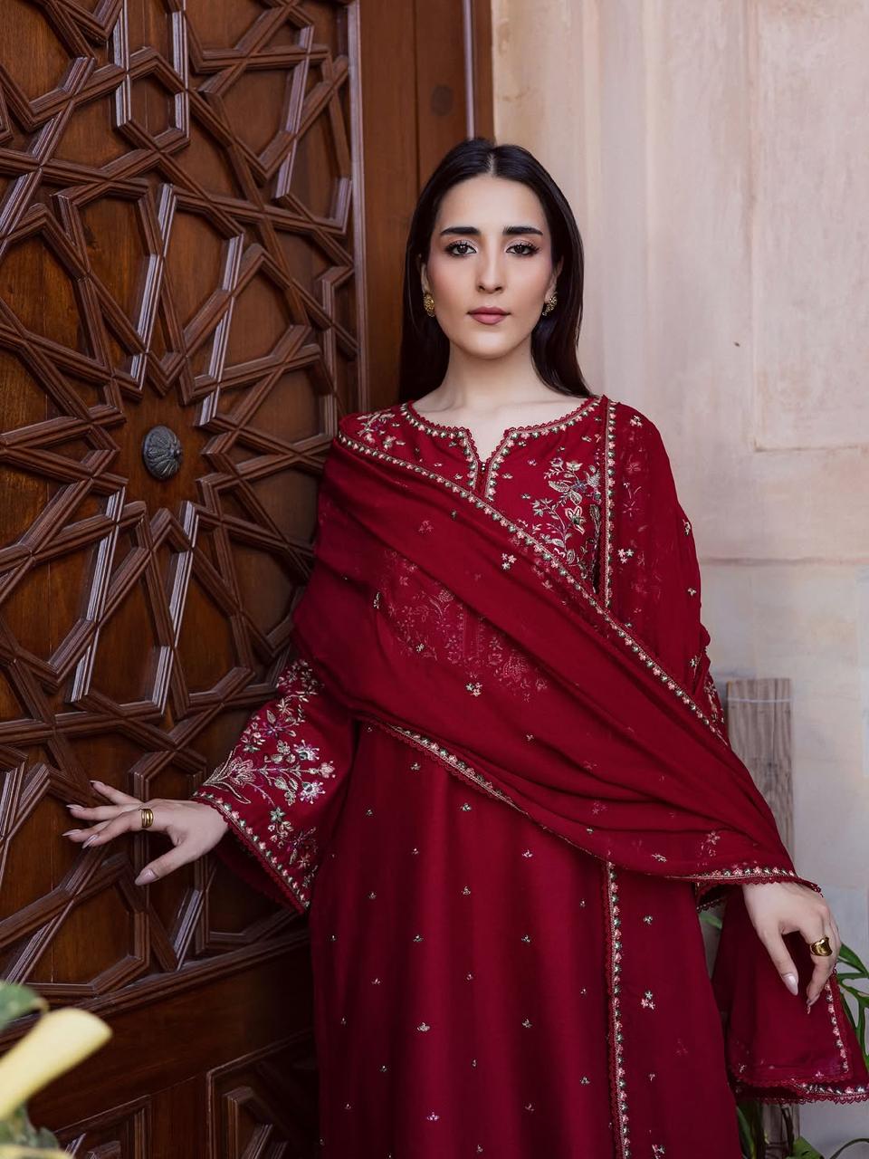 Sanaf Embroidered 3pc