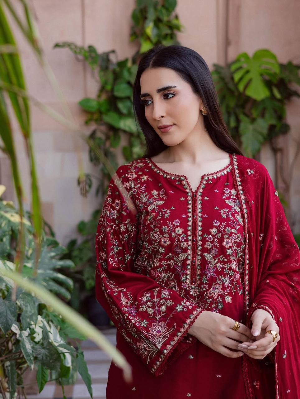 Sanaf Embroidered 3pc