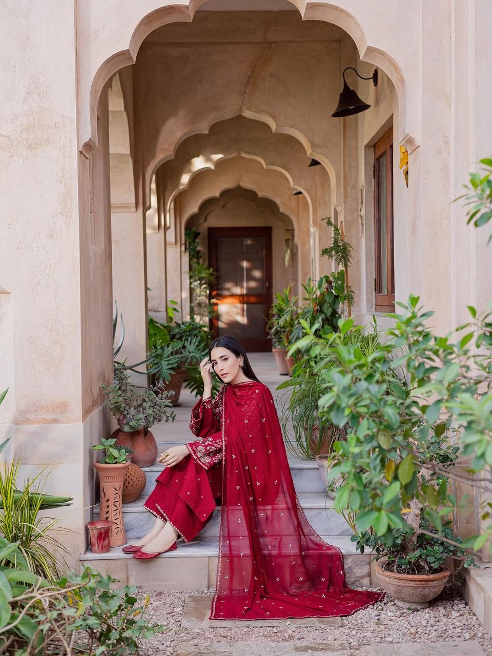 Sanaf Embroidered 3pc