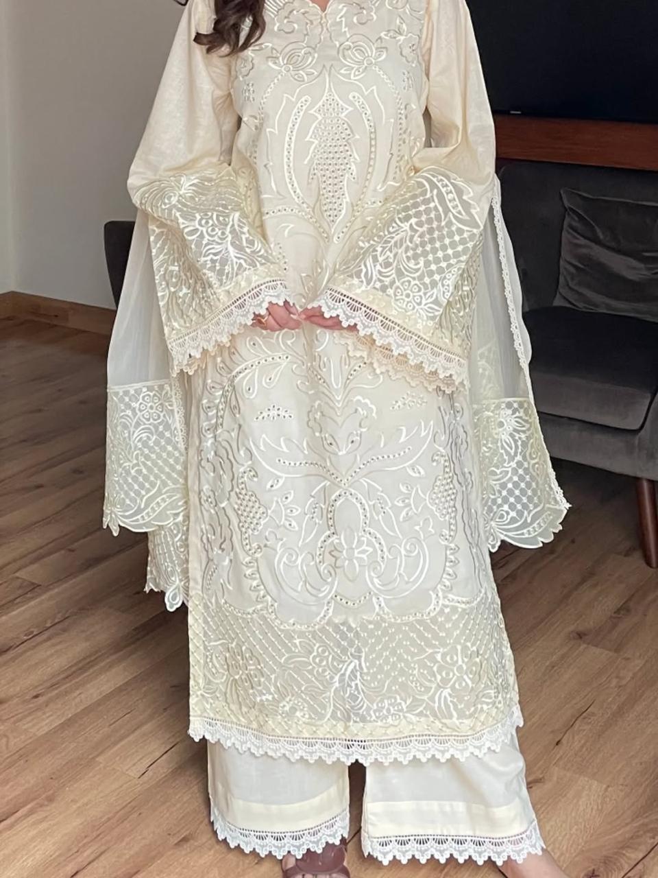 Rabeel Emb Shawl 3pc