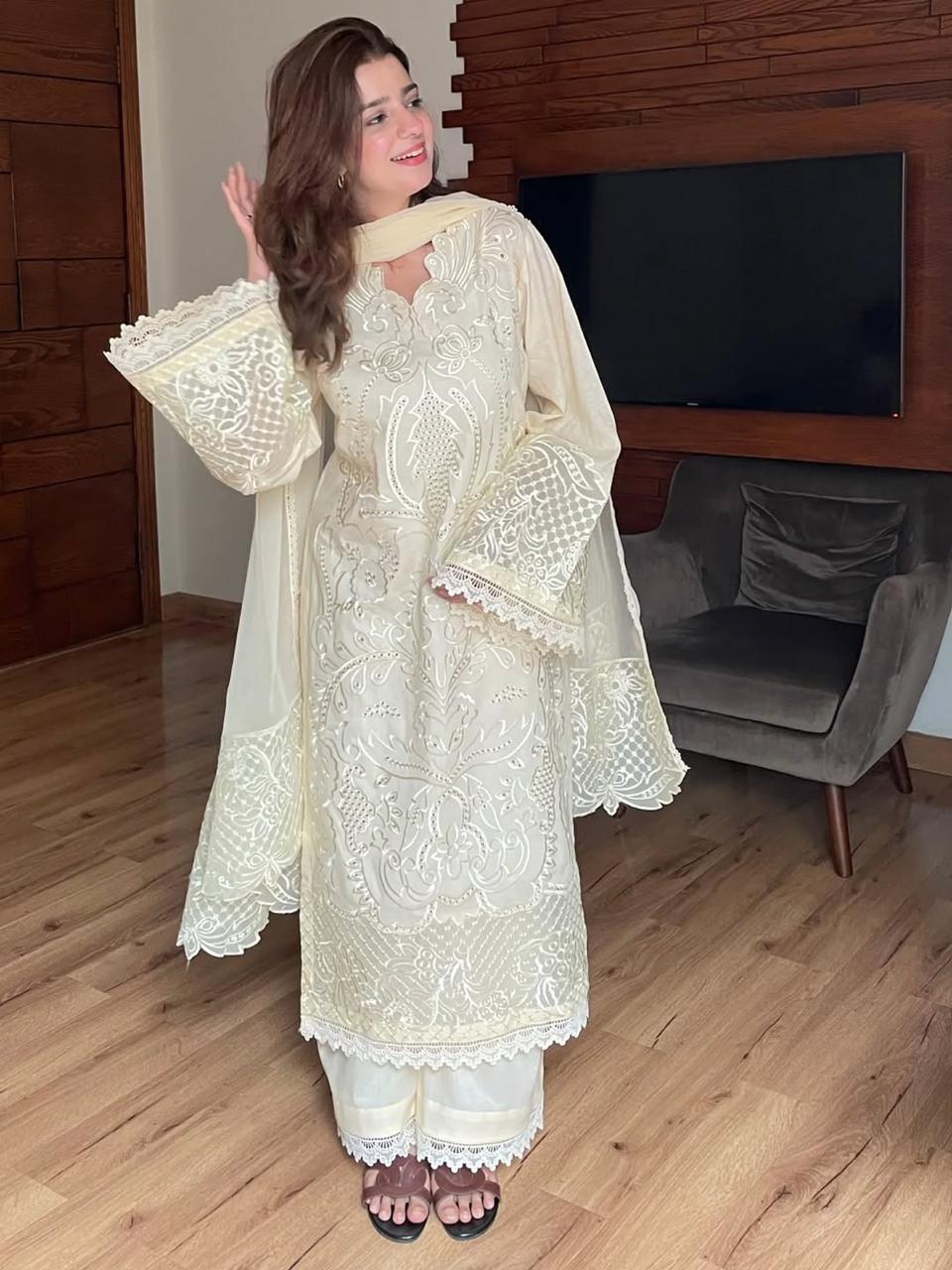 Rabeel Emb Shawl 3pc