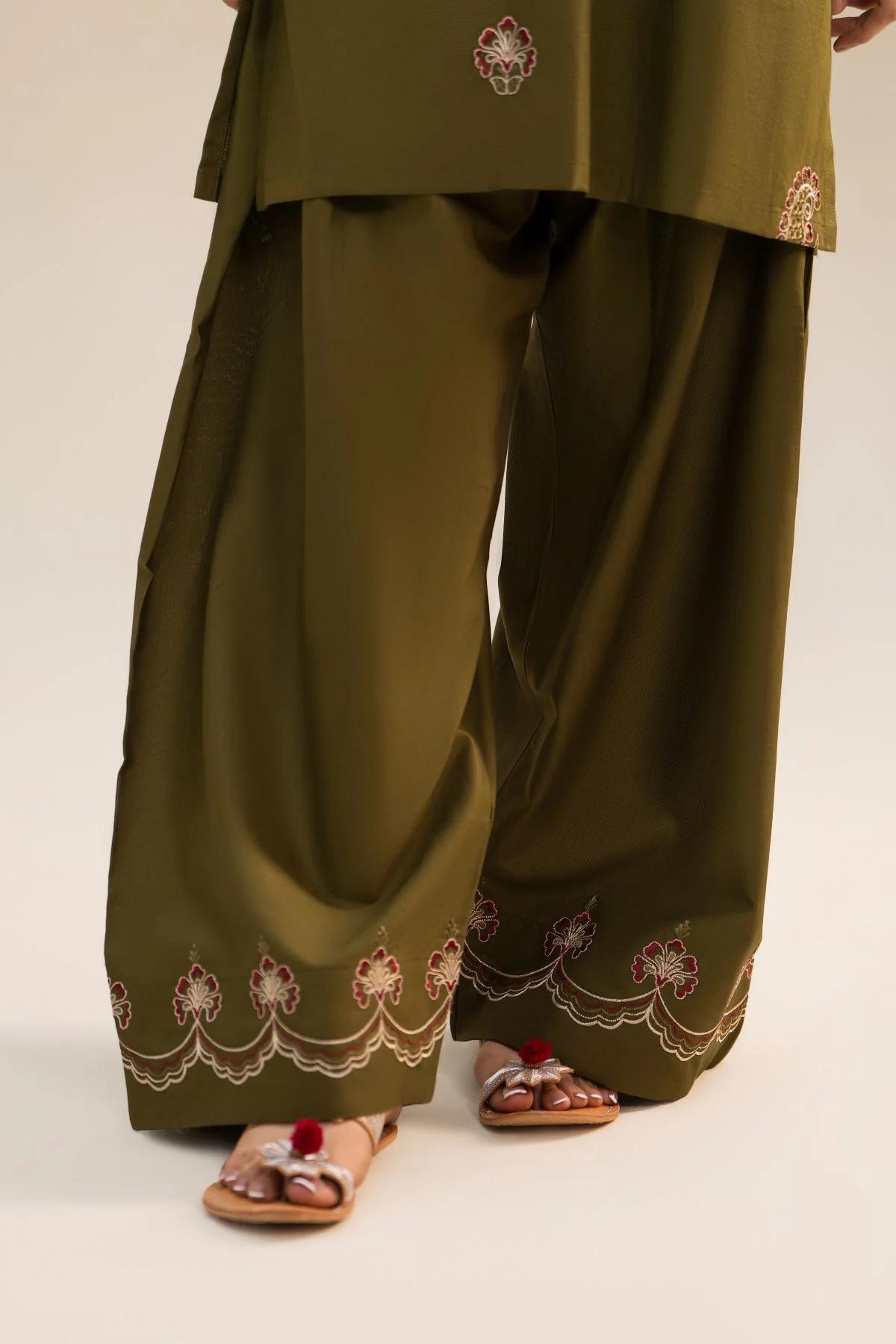 Mehndi Emb Pocket Set