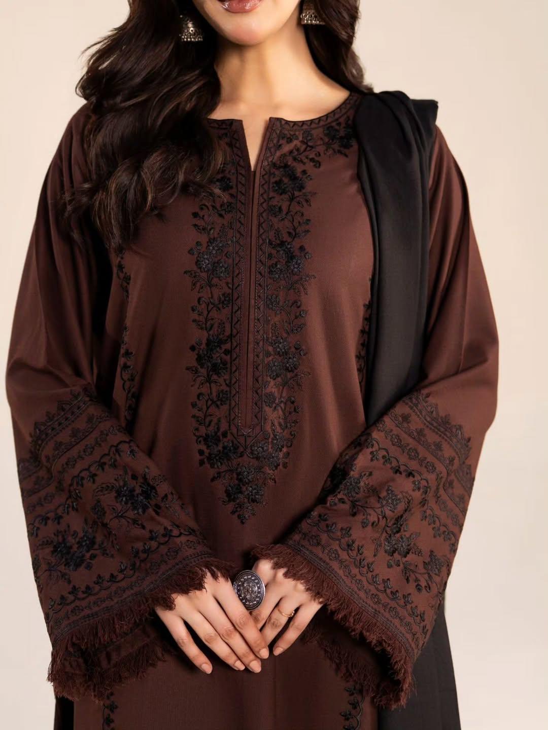 Sanam Embroidered 3pc