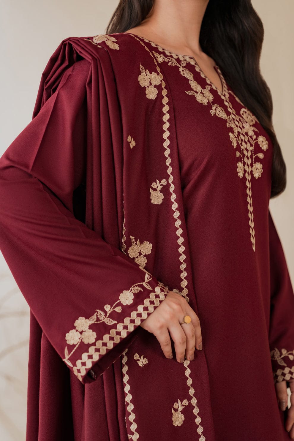 Nisa Embroidered 3pc