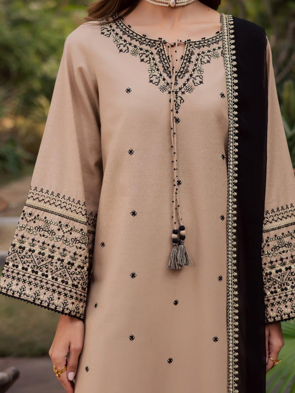 Armas Emb Farshi Shalwar 3pc