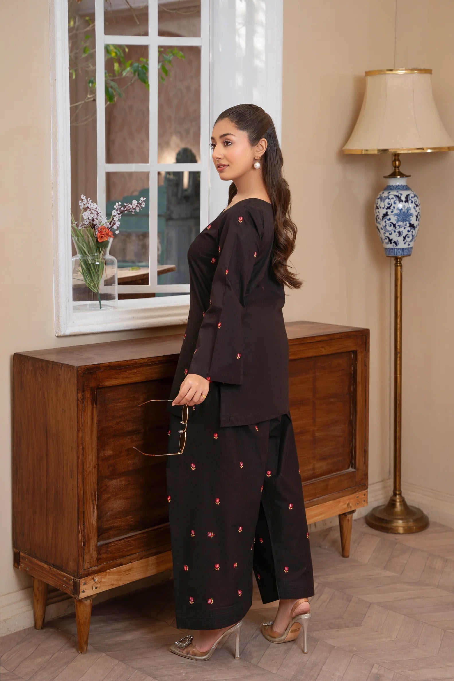 Lina Farshi Shalwar Set
